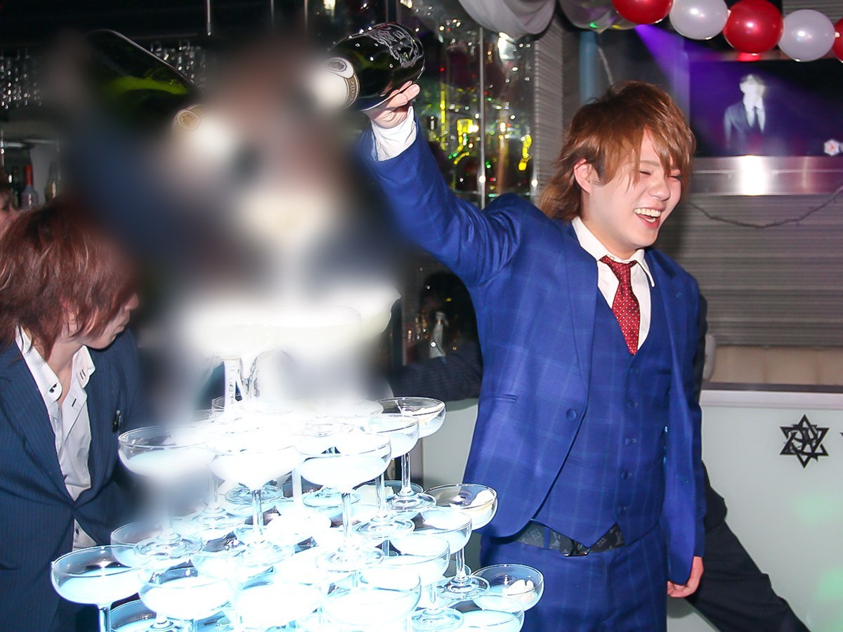 VEGA ラファエル・D・ロー 代表 BIRTHDAY PARTY&昇格祭の画像04 ラファエル・D・ロー