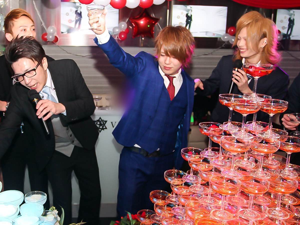 VEGA ラファエル・D・ロー 代表 BIRTHDAY PARTY&昇格祭の画像09 ラファエル・D・ロー、萬十 椿、桐山 貴灑